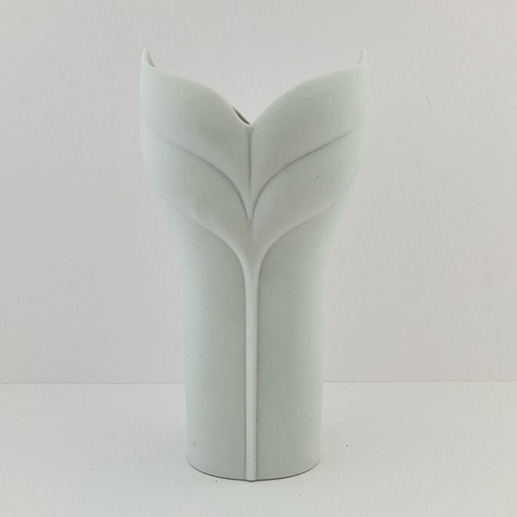 Cala Lily Rosenthal White Bisque Flower Vase Studio-Linie Germany by Uta Feyl - Picture 3 of 17